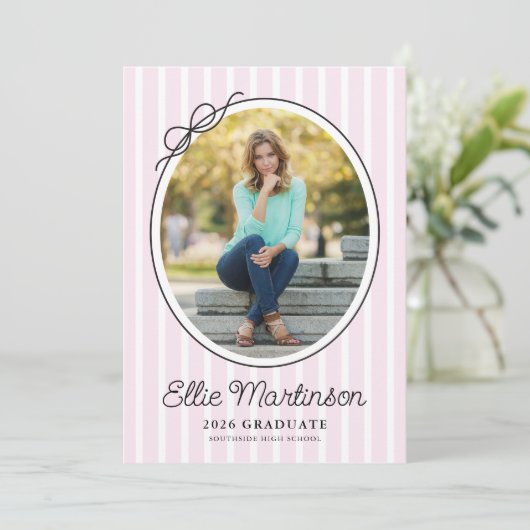 Hand Drawn Bow Photo Graduation Party Invitation 招待状 (スタンド正面)