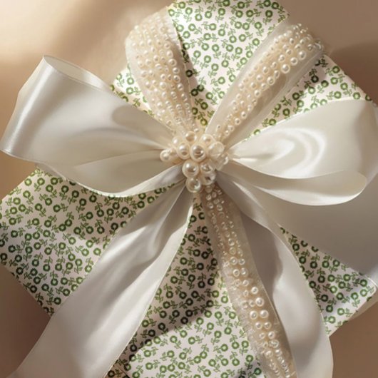  Hand-drawn ditsy Sage Green Daisies – Mini Floral ラッピングペーパー