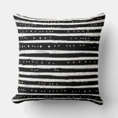 Hand-Drawn Dry Brush Stripe in Black and White クッション (正面)