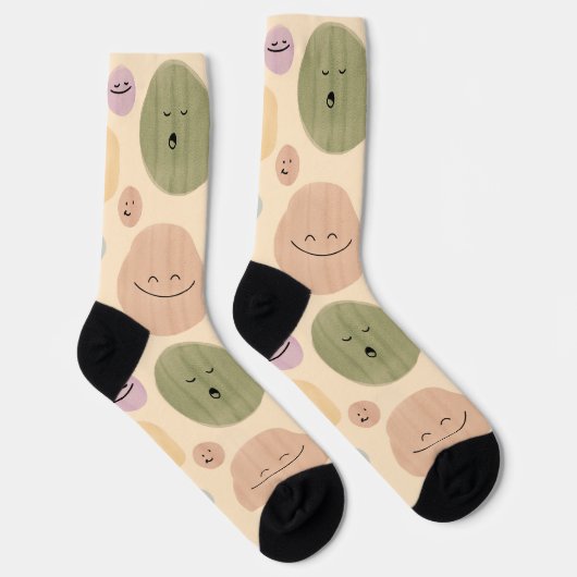 Hand-drawn Facial Expressions Seamless Pattern ソックス (右)