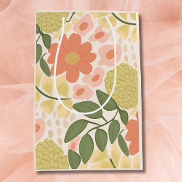 Hand-Drawn Floral Gift Bag – Whimsical Blooms ミディアムペーパーバッグ