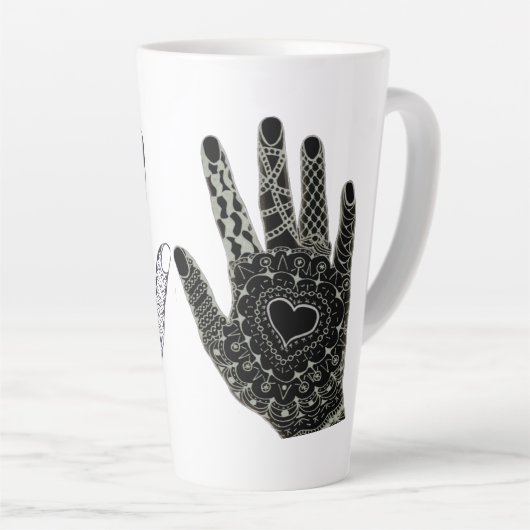 Hand Drawn Heart Hands Beer Stein カフェラテマグ (右アングル)