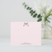 Hand Drawn Pink Bow Monogram Note Card 招待状 (スタンド正面)