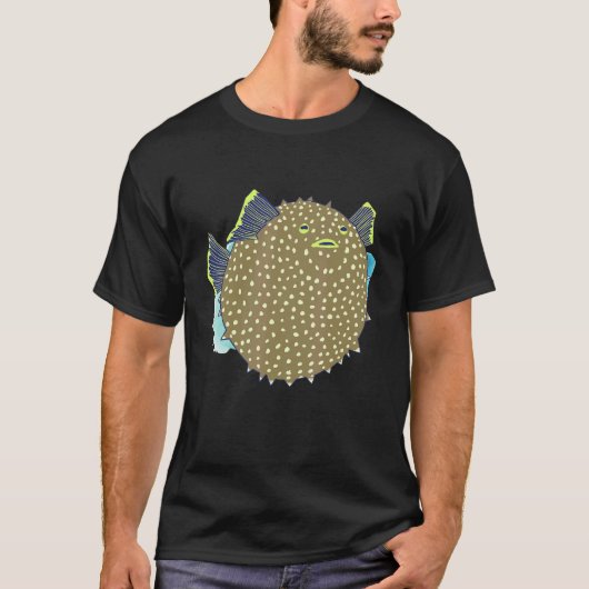 Hand Drawn Puffer Fish Deep Ocean Creatures and Ri Tシャツ (正面)