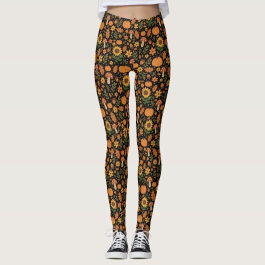 Hand Drawn Rustic Fall Pattern Leggings レギンス (正面)