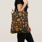 Hand Drawn Rustic Fall Pattern Tote Bag トートバッグ (クローズアップ)