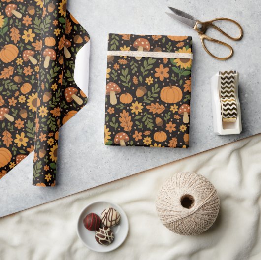 Hand Drawn Rustic Fall Pattern Wrapping Paper Roll ラッピングペーパー (クラフト)