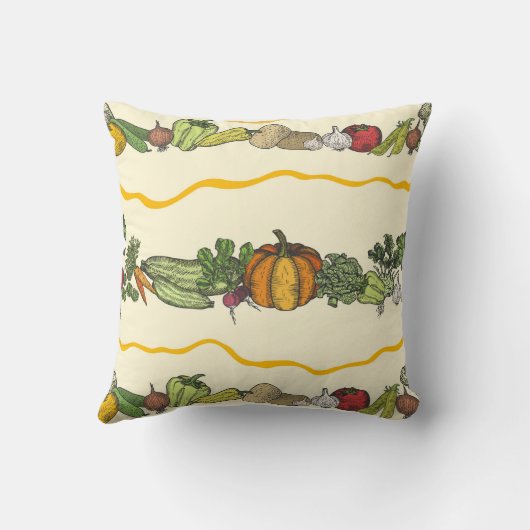 Hand drawn seamless pattern of natural vegetables  クッション (裏面)