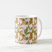 Hand drawn tiger seamless pattern, big cats in dif コーヒーマグカップ (正面右)