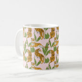 Hand drawn tiger seamless pattern, big cats in dif コーヒーマグカップ (正面左)