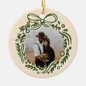 Hand-Drawn Vintage Inspired Christmas Wreath セラミックオーナメント (正面)