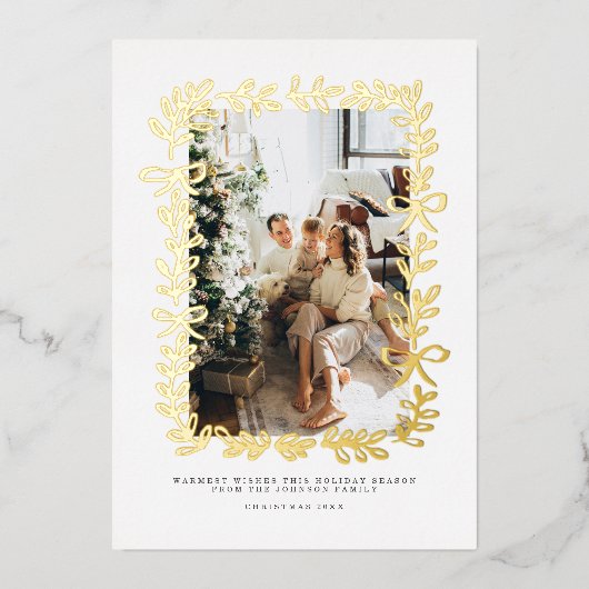 Hand Drawn Whimsical Christmas Family Photo 箔シーズンカード (正面)