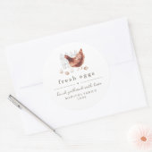 Hand Painted Chicken Farm or Coop Egg Carton Label ラウンドシール (封筒)