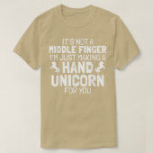 Hand Unicorn Middle Finger Funny Sarcastic Crude H Tシャツ (デザイン正面)