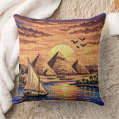 Handcrafted-Effect Giza Pyramids & Nile Sunset  クッション (ブランケット)