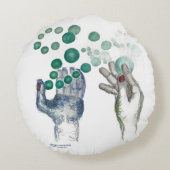 Hands Outstretched with Golden Globes ラウンドクッション (裏面)