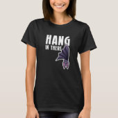Hang In There Bat vampire   Tシャツ (正面)