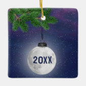 Hanging Moon Christmas Ornament On Pine Bough セラミックオーナメント (正面)