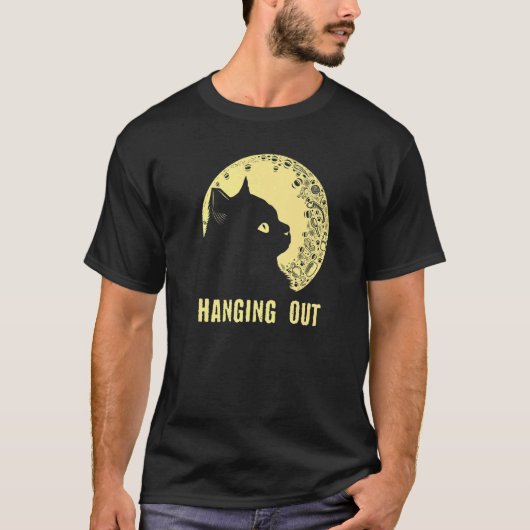 Hanging Out Cat  Hobby Kitten Pastime Cat Mom Tシャツ (正面)