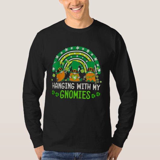 Hanging With My Gnomies Green Plaid Gnomes St Patr Tシャツ (正面)