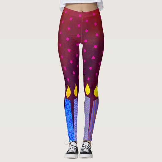 Hanukkahキャンドルピンク星のデビッドパターン赤 レギンス (正面)