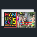 Hanukkahフォトカード/封筒「Hanukkah is Funukkah シーズンカード<br><div class="desc">「ハヌカーはフヌカーだ」光沢のある白い封筒のフォトカード。写真や文言を置き換えてパーソナライズ。カスタマイズ言葉は、フォントのスタイル、色、サイズをお気に入りの選択して表現する。私たちのマッチング「Hanukkah is Funukkah」スタンプ、グリーティングカード、住所 シールを探す。感謝していストップショッピングだ！感謝する。ハッピーハヌカー！</div>