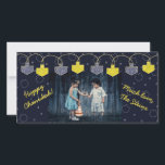 Hanukkahフォトカード「Dreidellバナー」 シーズンカード<br><div class="desc">ハッピーホリデー，ハヌカー/ハヌカー（ユダヤ教の祭り）フォトカード， "Dreidell Banner"光沢，白い封筒とフォトカード。写真や文言を置き換えてパーソナライズ， "Happy Chanukkah,  Love the Steins"言葉遣いカスタマイズ、あなたのフォントのスタイル、色、サイズを選択してお気に入りの言い換える。再調整、サイズ変更および再編カスタマイズ集。背景色も変更できる！感謝していストップショッピングだ！感謝する。ハッピーハヌカー！共有写真カードを作成して、愛する人とどこでも特別な瞬間を撮影する。寸法： 4"l x 8"w(ポートレート)美しい光沢仕上げ、フルカラー、フルブリード印刷で120ポンドのカード素材に印刷さ高品質れ、白い#10サイズの封筒を含むフォトカードの送料率（最大1 oz）は$ 0.49</div>