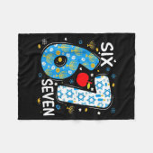 Hanukkah Menorah Dreidel 67 Festive Chanukah Six S フリースブランケット (正面(横))