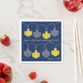 Hanukkah Napkinsがパーソナライズ「Hanukkah Dreidels」 スタンダードカクテルナプキン (インサイチュ)