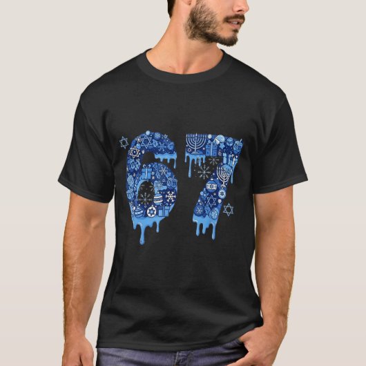 Hanukkah Six Seven 67 Meme Funny Dreidel Menorah S Tシャツ (正面)