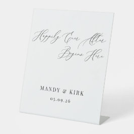 Happily Ever After Begins Here Wedding Backdrop  台座サイン