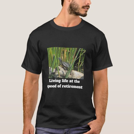 Happy おもしろい Retimentリラックス Turtleの写真 Tシャツ (正面)