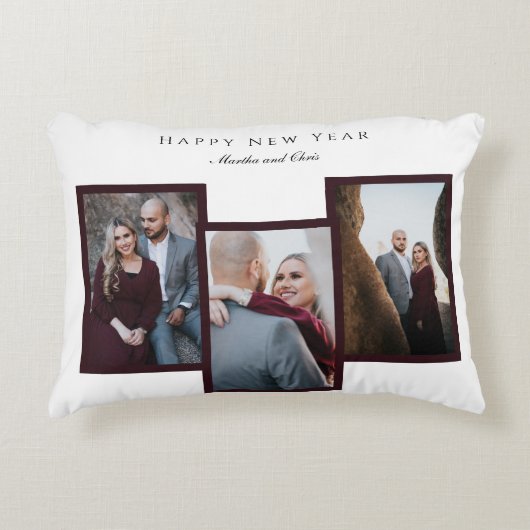 Happy エレガント New Year Script 3フォトコラージュ赤 アクセントクッション (正面)