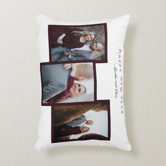 Happy エレガント New Year Script 3フォトコラージュ赤 アクセントクッション (正面(垂直))