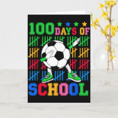 Happy 100 Days Of School Dabbing Soccer Ball Kids  カード (黄色い花)