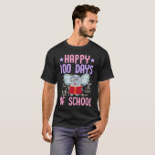 Happy 100 Days Of School Reading Elephant Math Tea Tシャツ (正面フル)