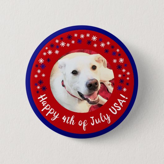 Happy 4 of 7月USA笑顔おもしろい犬の写真 缶バッジ (正面)