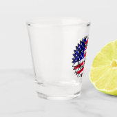 Happy 4th of July Patriotic Celebration Design ショットグラス (左)