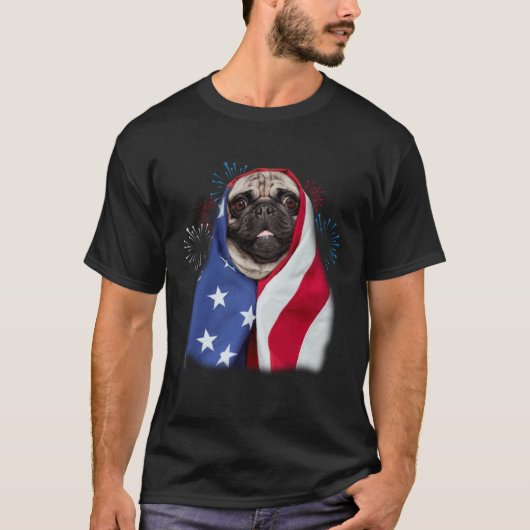 Happy 4th Of July Pug Wearing American Flag Pride Tシャツ (正面)