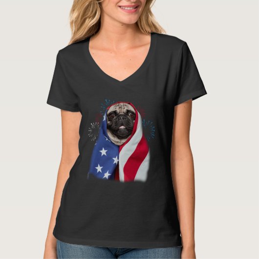 Happy 4th Of July Pug Wearing American Flag Pride Tシャツ (正面)