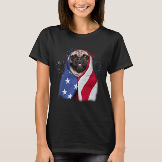 Happy 4th Of July Pug Wearing American Flag Pride Tシャツ (正面)