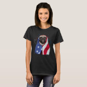 Happy 4th Of July Pug Wearing American Flag Pride Tシャツ (正面フル)