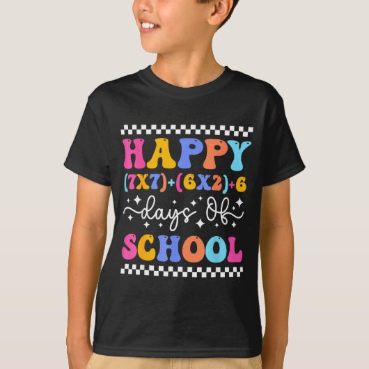 Happy 67 Days Of School Math Teacher Students Six  Tシャツ (正面)