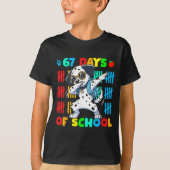 Happy 67 Days School Cute Dog 67 Days Smarter Stud Tシャツ (正面)