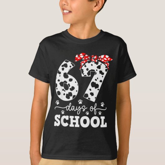 Happy 67 Days School Cute Dog 67 Days Smarter Stud Tシャツ (正面)