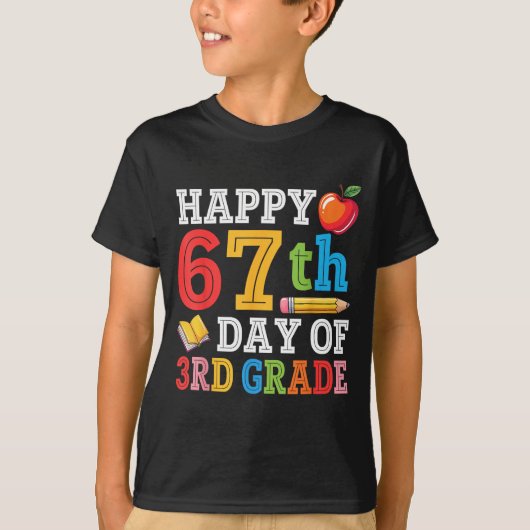 Happy 67th Day Of 3rd Grade Teacher Student 67 Day Tシャツ (正面)