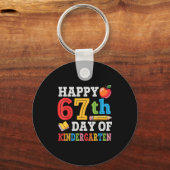 Happy 67th Day Of Kindergarten Teacher Student 67 キーホルダー (正面)