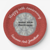 Happy Anniversary赤いハートパーソナライズされた写真 ペーパープレート (正面)