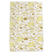 Happy Anniversary  Elegant Gold Text ミディアムペーパーバッグ (裏面)