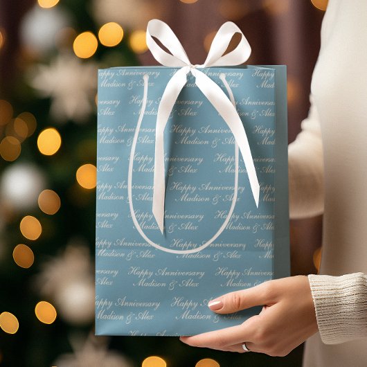Happy Anniversary Script with Name Dusty Blue ミディアムペーパーバッグ